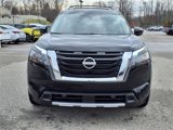 New 2025 Nissan Pathfinder SL image 3