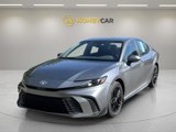 Used 2025 Toyota Camry SE image 3