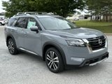 New 2025 Nissan Pathfinder Platinum image 3