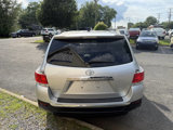 Used 2012 Toyota Highlander SE image 6