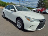 Used 2016 Toyota Camry LE image 3