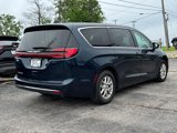 Used 2023 Chrysler Pacifica Touring-L image 3