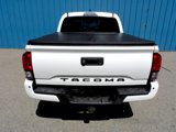 Used 2019 Toyota Tacoma TRD Sport image 4