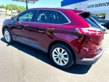 Used 2021 Ford Edge Titanium image 3