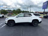 Used 2023 Chevrolet Traverse RS image 2