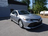 Used 2020 Toyota Camry LE image 3