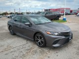 Used 2019 Toyota Camry L image 2