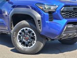 Certified 2025 Toyota Tacoma TRD Off-Road image 4