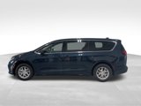 New 2025 Chrysler Pacifica Select image 3