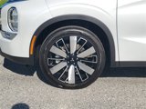 New 2025 Mitsubishi Outlander SE image 4