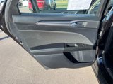 Used 2020 Ford Fusion SE image 3