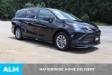 Used 2025 Toyota Sienna XLE image 5