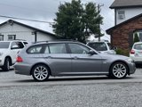 Used 2009 BMW 328i xDrive Wagon image 2