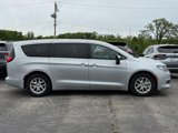 Used 2023 Chrysler Voyager LX image 2