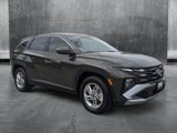 Used 2025 Hyundai Tucson SE image 3