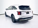 Used 2024 Kia Sorento S image 5