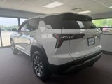 New 2026 Chevrolet Equinox LT w/ Convenience Package II image 2