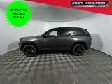 New 2025 Jeep Grand Cherokee Limited w/ Luxury Tech Group II image 5