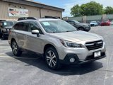 Used 2018 Subaru Outback 2.5i Limited image 2