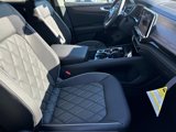 New 2025 Volkswagen Atlas SEL Premium R-Line image 4