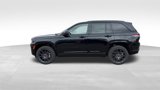 New 2025 Jeep Grand Cherokee Summit image 2