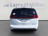 New 2025 Chrysler Pacifica Limited image 4