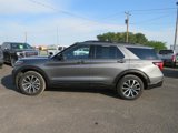 Used 2025 Ford Explorer ST-Line image 2