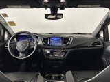 Used 2019 Chrysler Pacifica Limited w/ S Appearance Package image 3