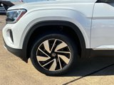 New 2025 Volkswagen Atlas SEL image 5