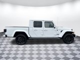 Used 2023 Jeep Gladiator Overland image 2