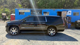Used 2017 Cadillac Escalade ESV Luxury image 2