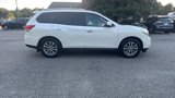 Used 2016 Nissan Pathfinder SV w/ SV Cold Weather Package image 4