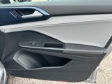 Certified 2024 Volkswagen Taos SE image 3