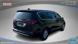 Used 2023 Chrysler Pacifica Touring-L image 5