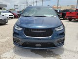 New 2025 Chrysler Pacifica Limited image 2