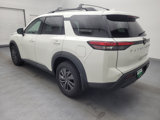 Used 2022 Nissan Pathfinder SV image 5