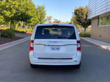 Used 2013 Chrysler Town & Country Touring image 5