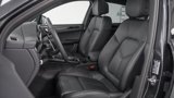 Certified 2025 Porsche Macan image 5