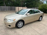 Used 2010 Toyota Camry LE image 3