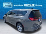 New 2025 Chrysler Pacifica Select image 4