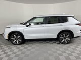New 2025 Mitsubishi Outlander SE image 3