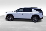 New 2025 Chevrolet Traverse LT w/ Driver Confidence Package image 6