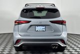 New 2025 Toyota Highlander XSE image 5