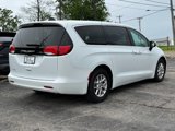 Used 2023 Chrysler Voyager LX image 3
