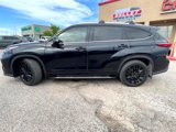 Used 2021 Toyota Highlander Platinum image 4