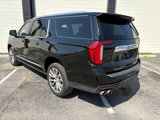 Used 2021 GMC Yukon XL Denali w/ Denali Premium Package image 3