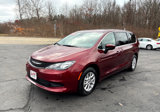 Used 2023 Chrysler Voyager LX image 3