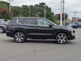 New 2025 Mitsubishi Outlander SE image 2
