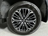 Used 2025 Nissan Armada Platinum image 5