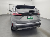 Used 2022 Ford Edge Titanium image 6